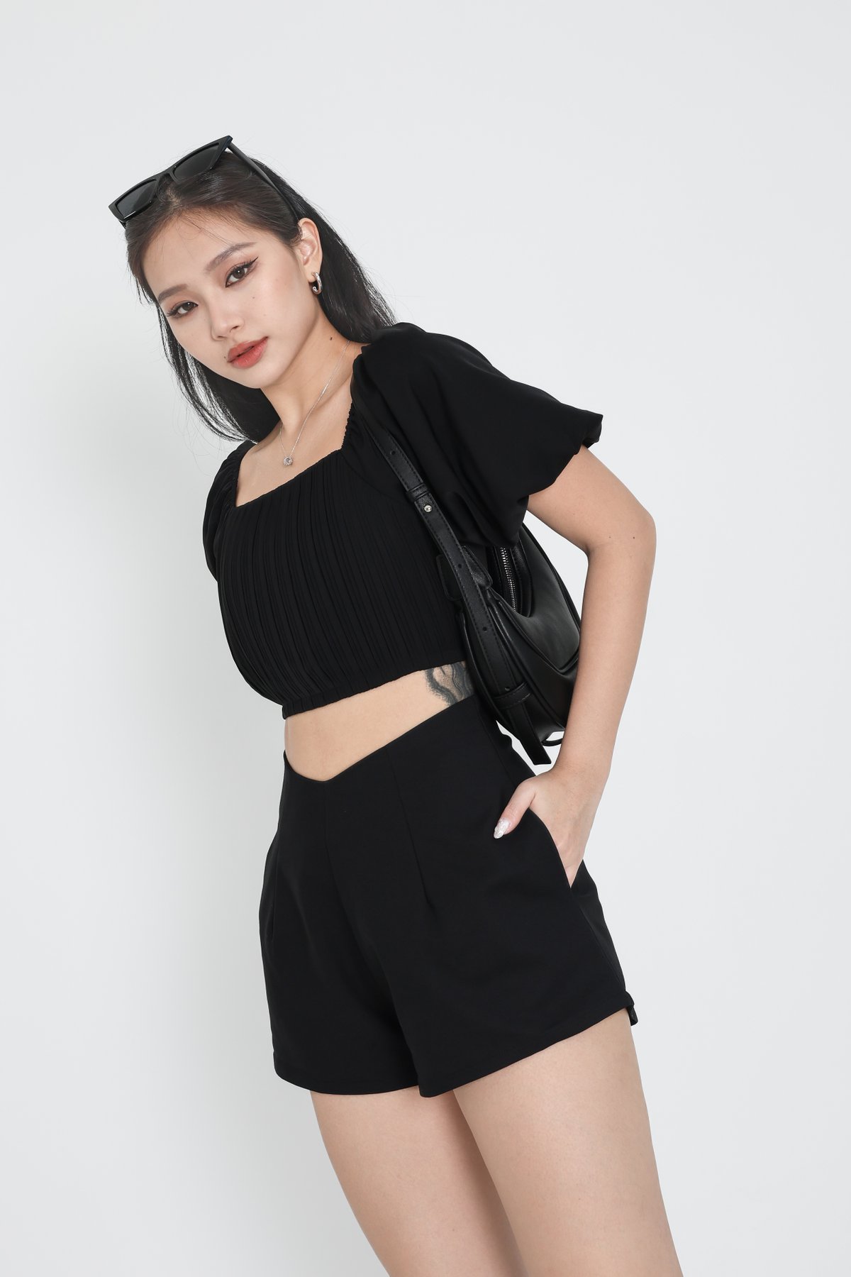 TPZ* THE V HIGH WAISTED SHORTS IN BLACK