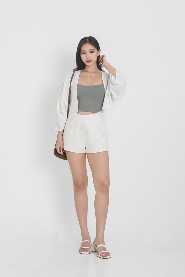*TPZ* THE V HIGH WAISTED SHORTS IN WHITE