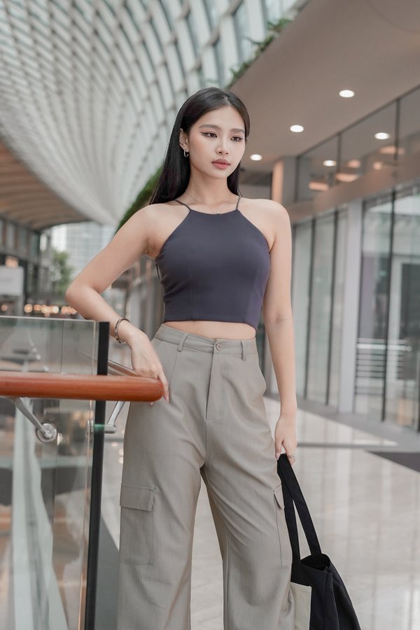 *TPZ* THE DAILY PADDED BASIC TOP IN GUNMETAL