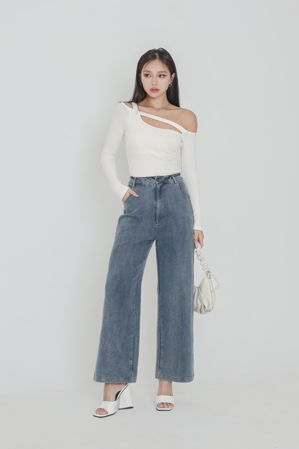 *TPZ* ECLIPSE PADDED KNIT TOP IN WHITE
