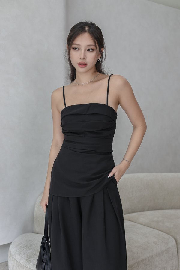 *TPZ* VALORA PLEATED PADDED TOP IN BLACK