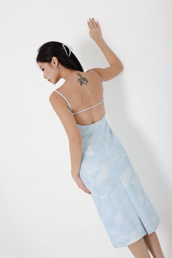 *TPZ* IN THE SKIES OPEN BACK MIDI DRESS IN CLOUD OMBRE
