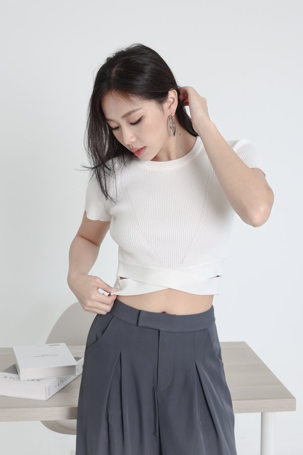 *TPZ* 24 HOURS KNIT TOP IN WHITE