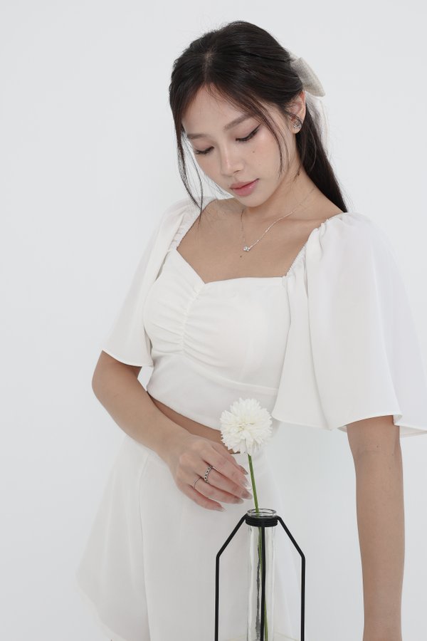 *TPZ* DYNASTY FLUTTER SLEEVES TOP 2.0 IN WHITE
