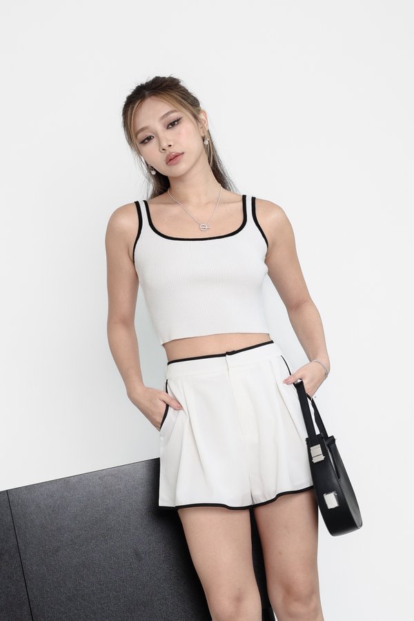*TPZ* HANEUL CONTRAST SHORTS IN WHITE