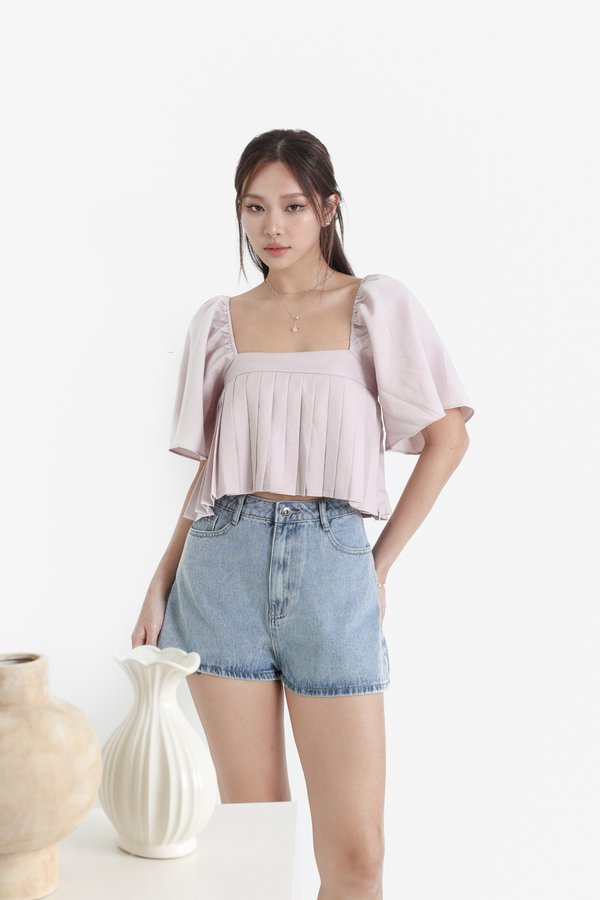 *TPZ* HAUS PLEATED FLUTTER TOP IN DUSTY PINK