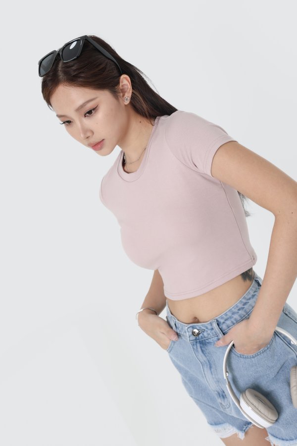 *TPZ* PERFECT ROUND NECK TOP (CROPPED) IN DUSTY PINK