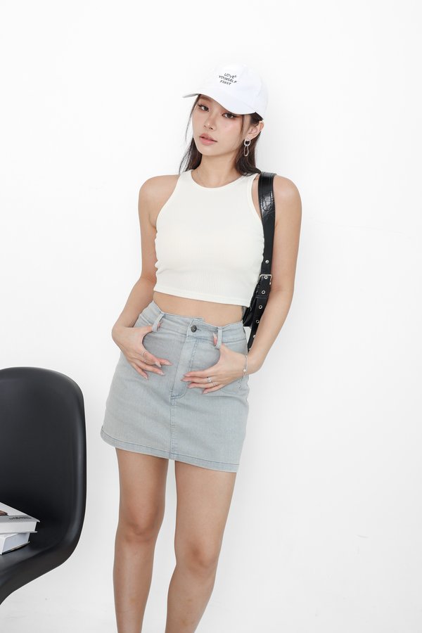 *TPZ* CHILL AND THRILL DENIM SKORTS IN FADED LIGHT WASH