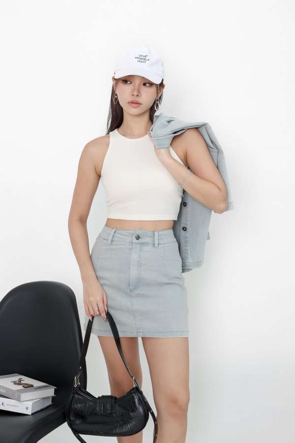*TPZ* CHILL AND THRILL DENIM SKORTS IN FADED LIGHT WASH