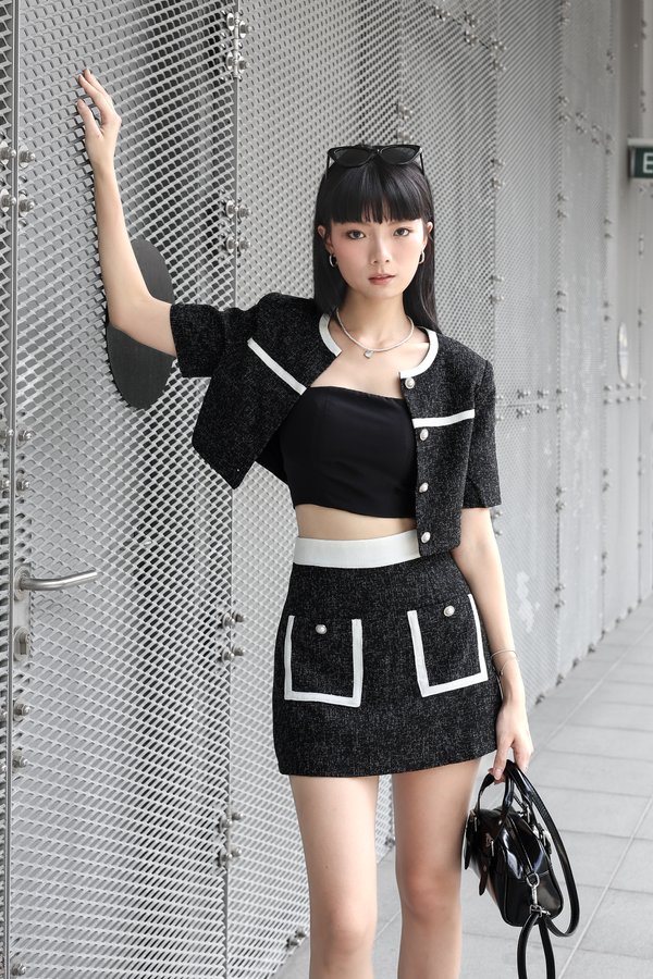 *TPZ* HEIRESS TWEED SKORTS IN BLACK WITH WHITE THREADS