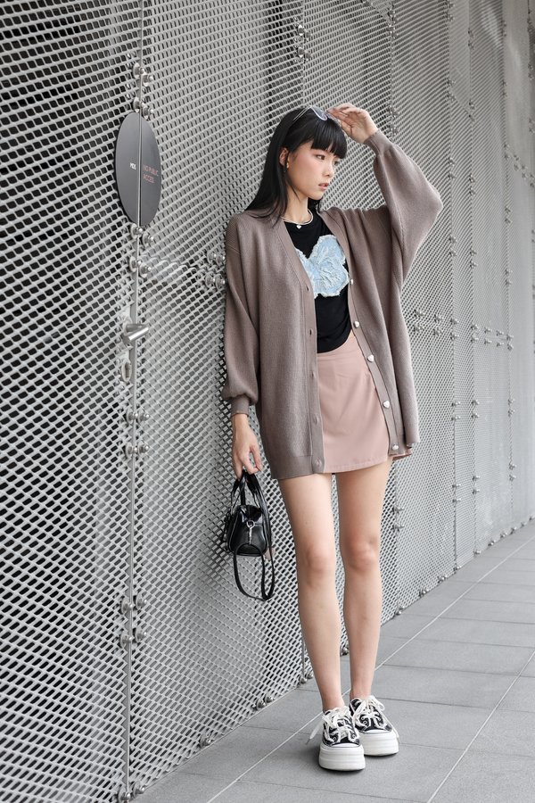 (PRE-ORDER) *TPZ* K-SPECIAL SLUSH OVERSIZED KNIT CARDIGAN 3.0 WITH PEARL HEARTS IN COCOA TAUPE