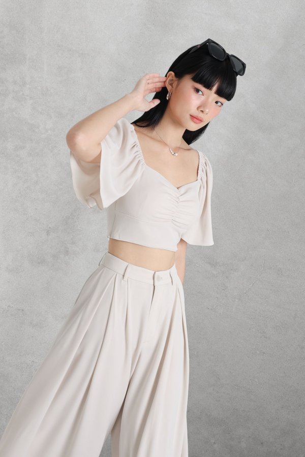 *TPZ* DYNASTY FLUTTER SLEEVES TOP 2.0 IN IVORY PEARL