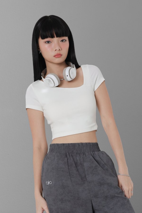 *TPZ* PERFECT CUT BASIC TOP 2.0 (CROPPED) IN WHITE