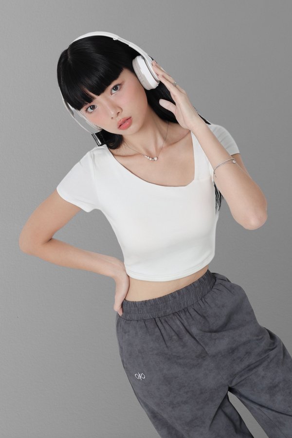 *TPZ* PERFECT CUT BASIC TOP 2.0 (CROPPED) IN WHITE