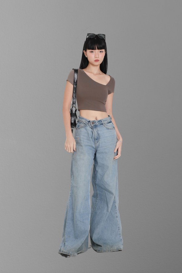 *TPZ* PERFECT CUT BASIC TOP 2.0 (CROPPED) IN DESERT OLIVE