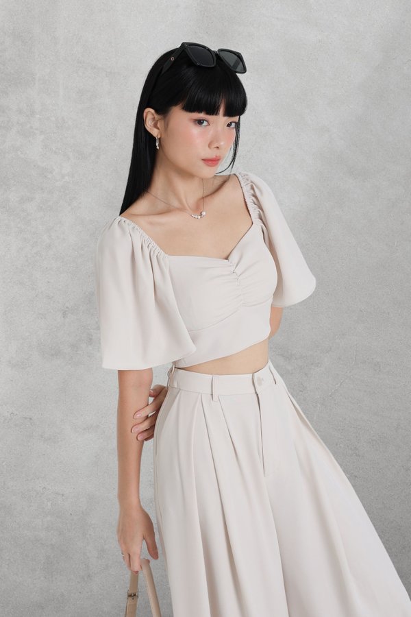 *TPZ* DYNASTY FLUTTER SLEEVES TOP 2.0 IN IVORY PEARL