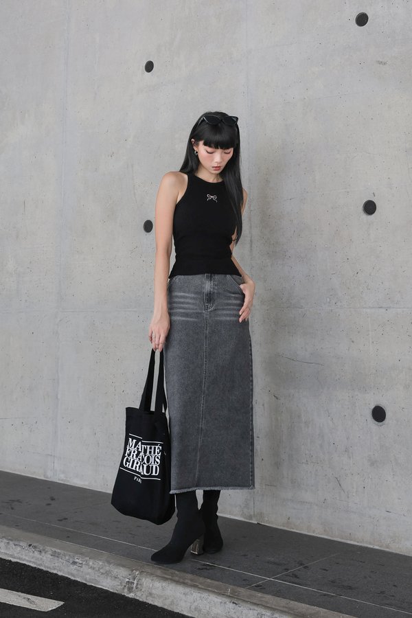 *TPZ* SOLO DENIM SKIRT IN BLACK GREY WASH