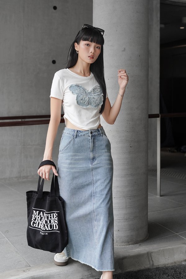 *TPZ* SOLO DENIM SKIRT IN LIGHT WASH 