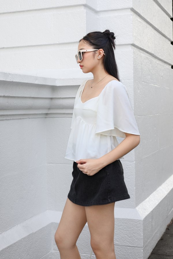 *TPZ* MELODY FLUTTER SLEEVES TOP IN WHITE