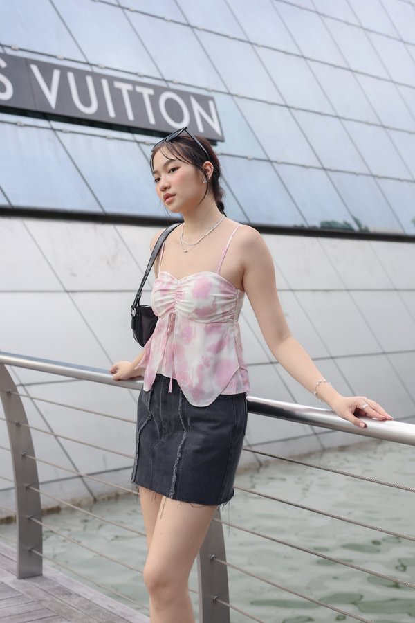 *TPZ* COLLATE PADDED BUTTERFLY HEM TOP IN PINK OMBRE FLEUR 