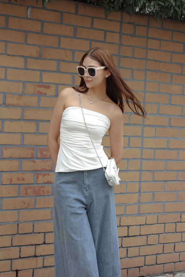 *TPZ* PERFECT BASIC RUCHED SLIT TOP IN WHITE