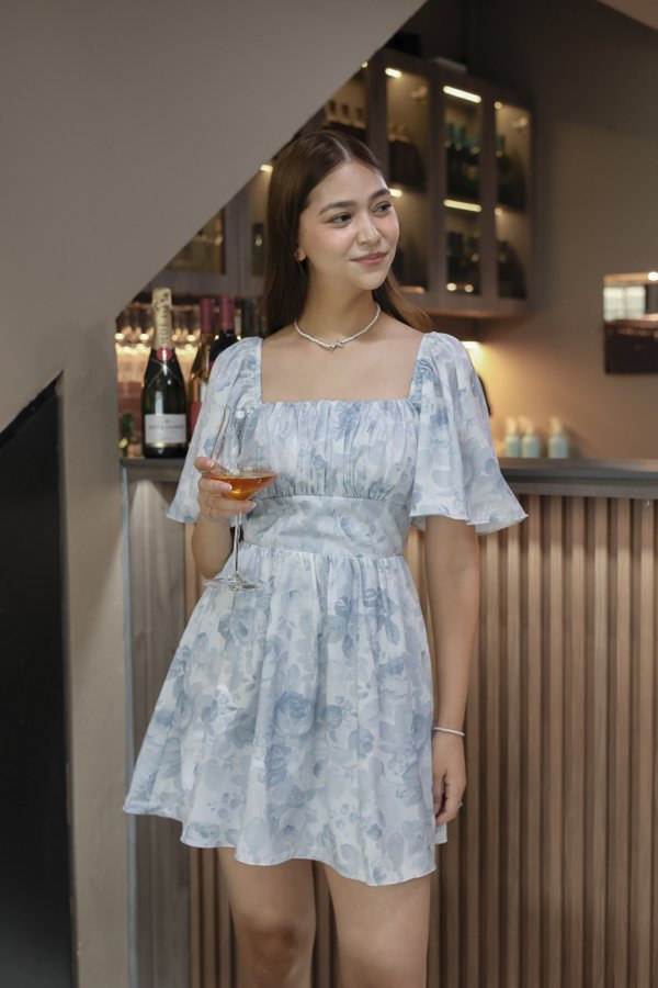 *TPZ* ZOIE FLUTTER SLEEVES DRESS IN BLUE FLEUR