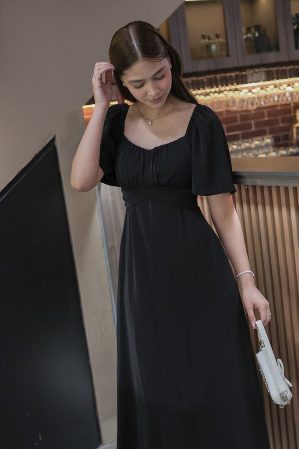 *TPZ* EMPIRE FLUTTER MAXI IN BLACK