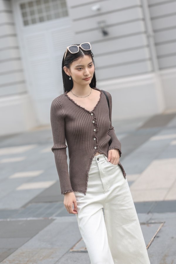 *TPZ* XYRA SNUGGLY SOFT KNIT TOP IN ETOUPE OAK