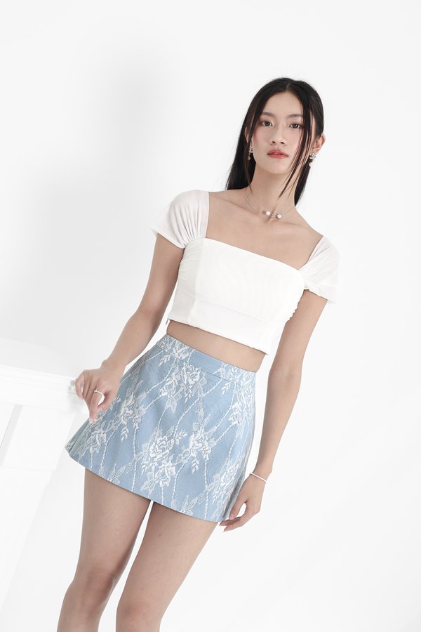 *TPZ* SCARLET DENIM LACE SKORTS IN LIGHT WASH