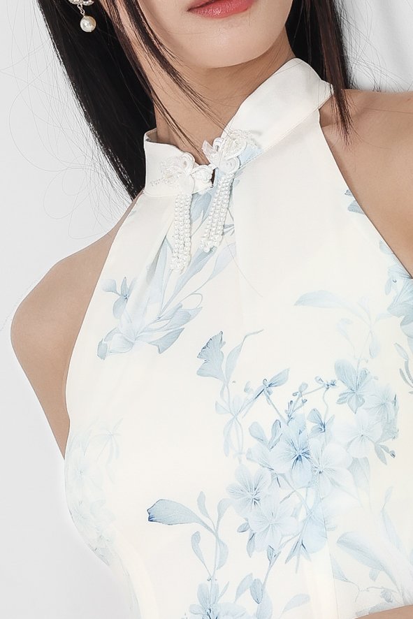 *TPZ* EN (恩) HALTER CHEONGSAM WITH EXQUISITE COLLAR IN TOILE DE GRACE IVORY BLUE