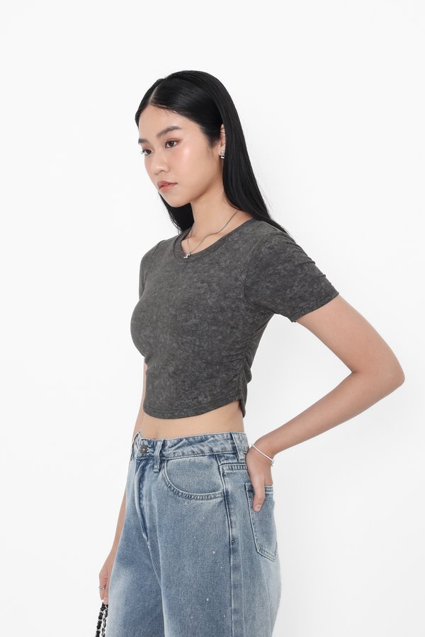 *TPZ* PERFECT RUCHED SHORT SLEEVES TOP IN ASH ACID WASH