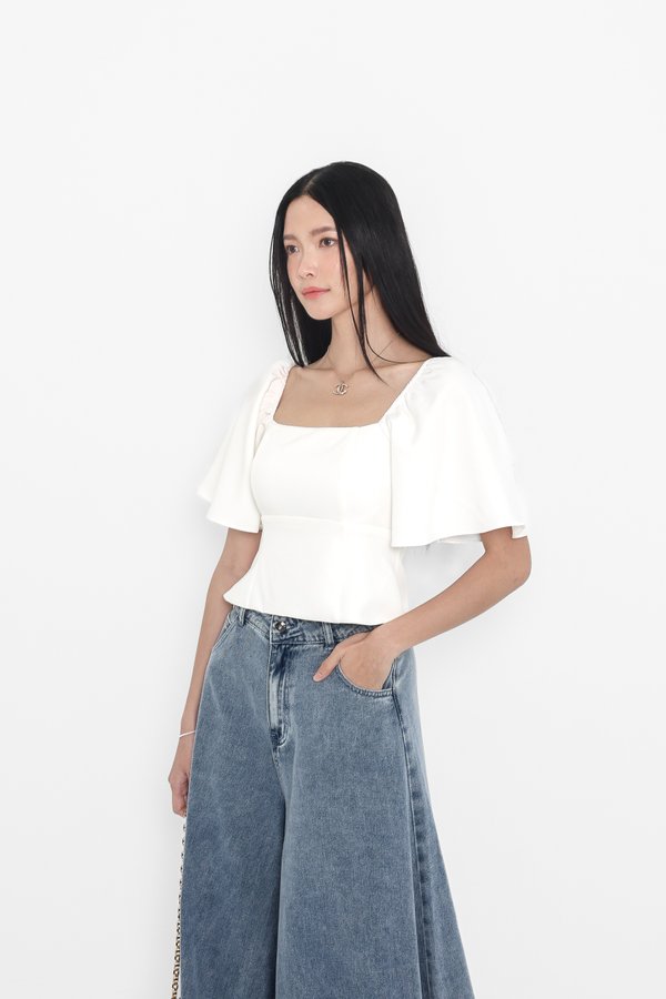 (PREORDER) *TPZ* BLAIR FLUTTER SLEEVES TOP IN WHITE