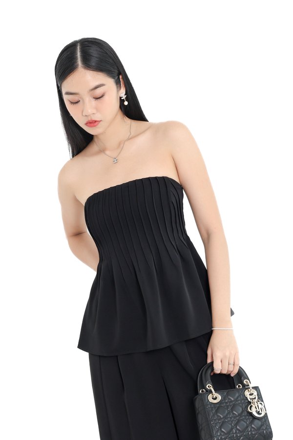 *TPZ* HESTER LONGLINE PLEATED TOP IN BLACK