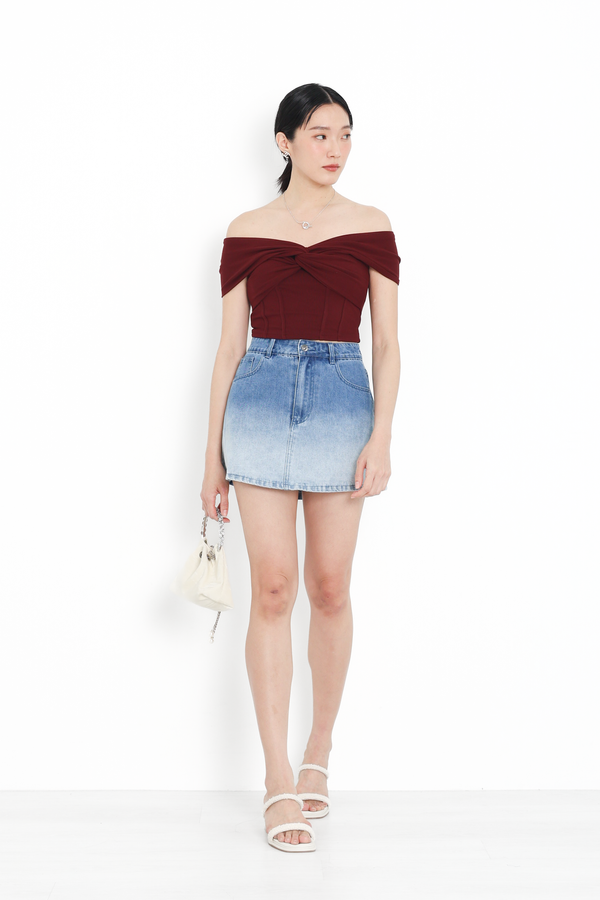 *TPZ* PERFECT OFF SHOULDER PANEL TOP IN BURGUNDY