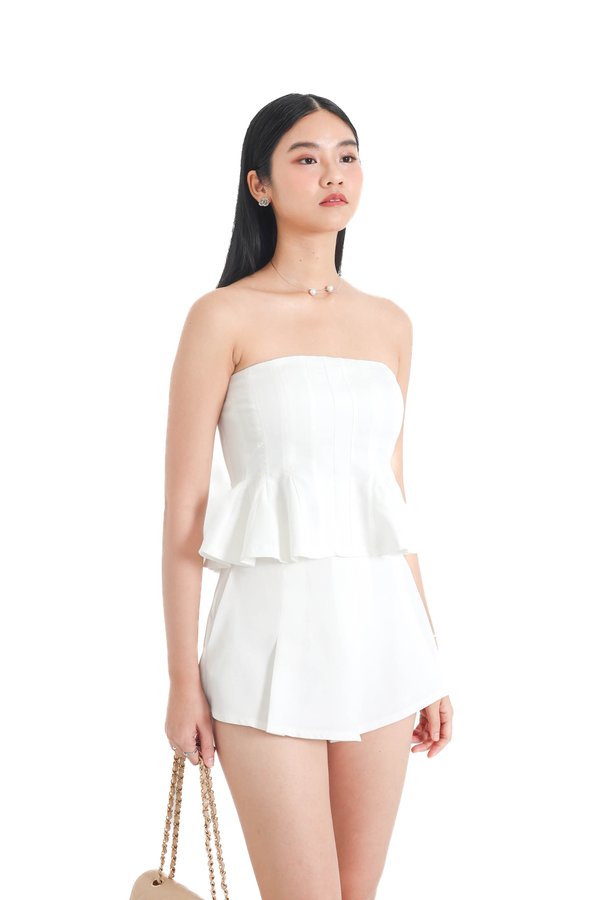 (PREORDER) *TPZ* FORTUNA HIGH WAISTED SHORTS (PETITE) IN WHITE