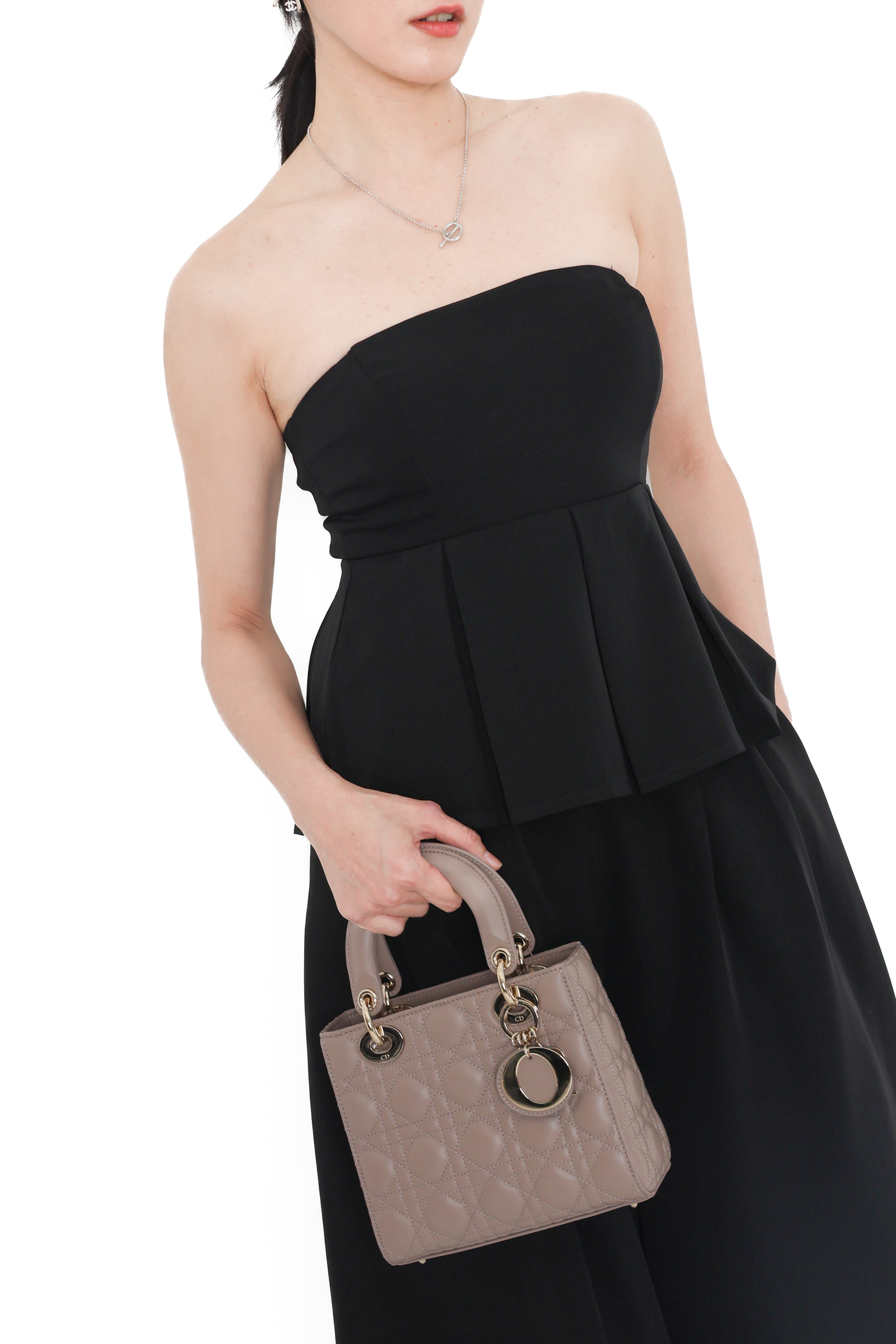 TPZ* ZELDA FLOWY PLEATS TOP IN BLACK | TOPAZETTE