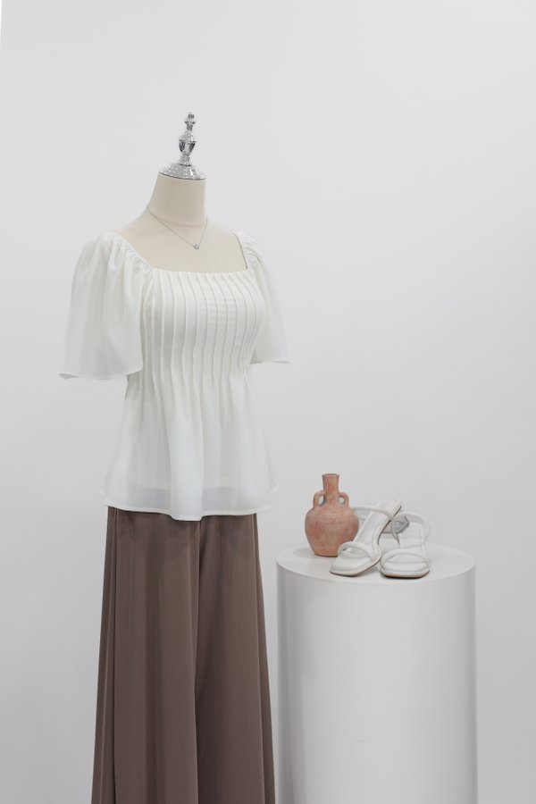 (PREORDER) *TPZ* HESTER FLUTTER SLEEVES TOP IN WHITE