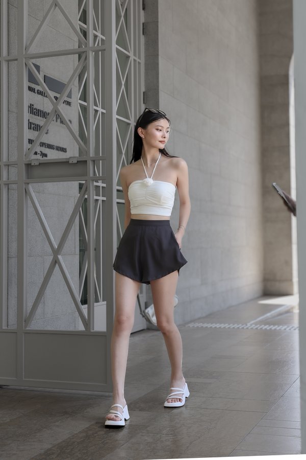*TPZ* GOLDEN DAYS SLANT HEM SHORTS 5.0 IN GUNMETAL OAK (50)