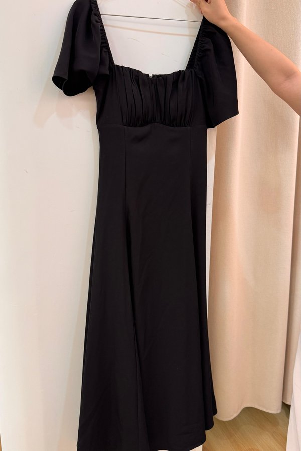 (PREORDER) *TPZ* ALLURE FLUTTER FLOWY MAXI DRESS IN BLACK