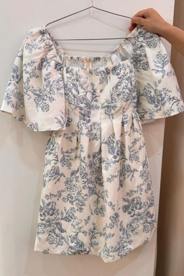 (PREORDER) *TPZ* BUBBLE FLUTTER SLEEVES DRESS ROMPER WITH DETACHABLE SHORTS IN TOILE DE HAPPINESS BABY BLUE