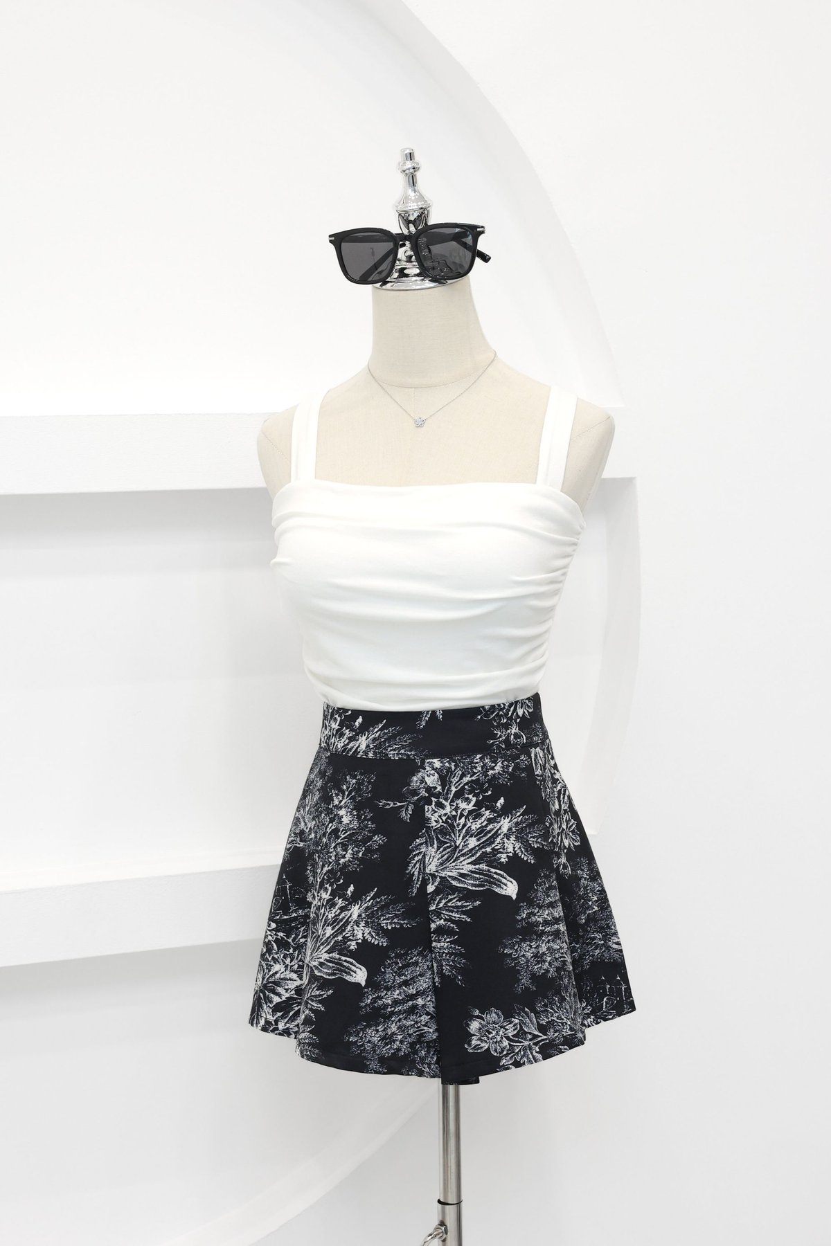 TPZ* PERFECT MULTI RIBBON TOP IN WHITE | TOPAZETTE