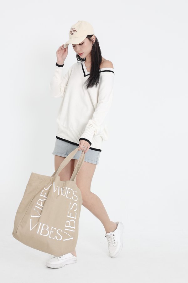 *TPZ* HIGH SCHOOL VARSITY PULLOVER 3.0 IN WHITE