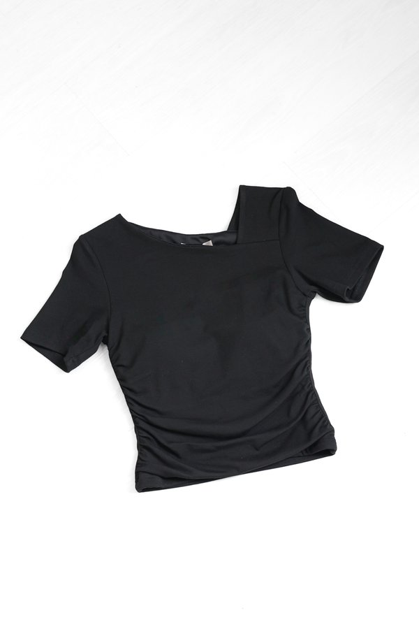 *TPZ* PERFECT CUT RUCHED TOP (REGULAR) IN BLACK