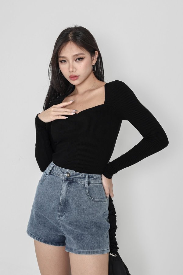 *TPZ* MUST HAVE DENIM SHORTS 8.0 IN MID WASH