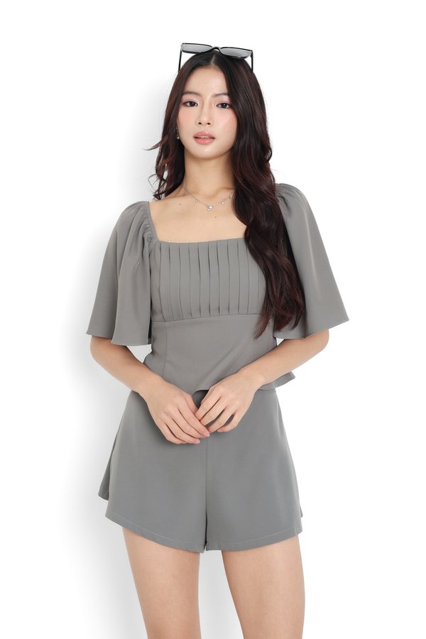 (PO ETA: END JULY) *TPZ* AURA FLUTTER TOP 2.0 IN ELEPHANT GREY