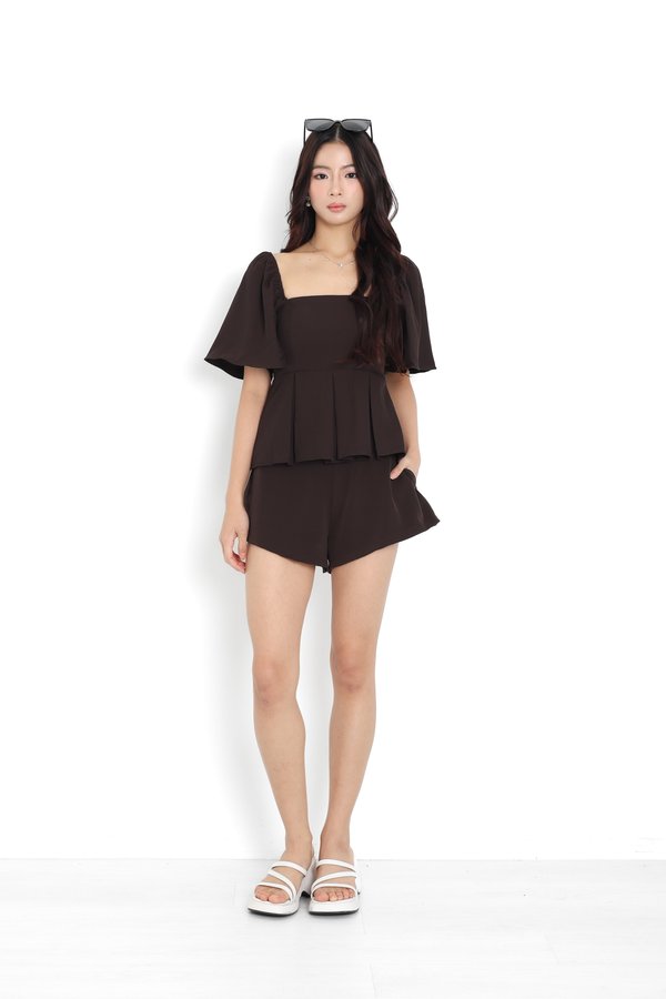 *TPZ* ZELDA FLUTTER SLEEVES FLOWY PLEATS TOP IN FRIGGIN' BROWN
