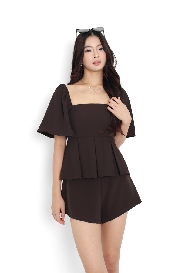 *TPZ* ZELDA FLUTTER SLEEVES FLOWY PLEATS TOP IN FRIGGIN' BROWN