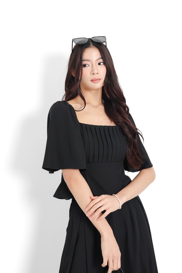 (PO ETA: END JULY) *TPZ* AURA FLUTTER TOP 2.0 IN BLACK