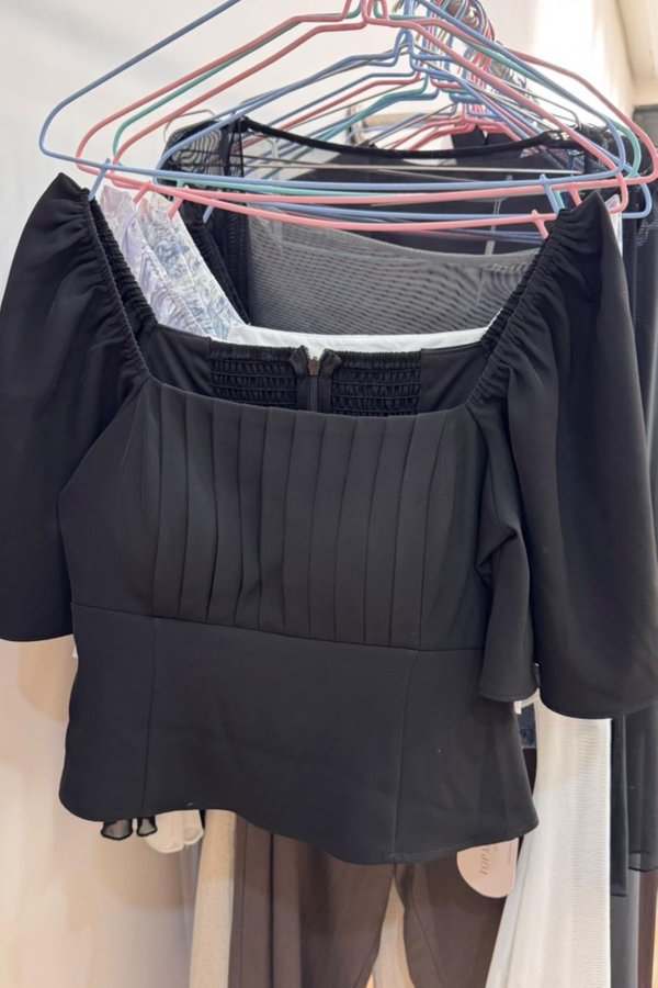 (PO ETA: END JULY) *TPZ* AURA FLUTTER TOP 2.0 IN BLACK
