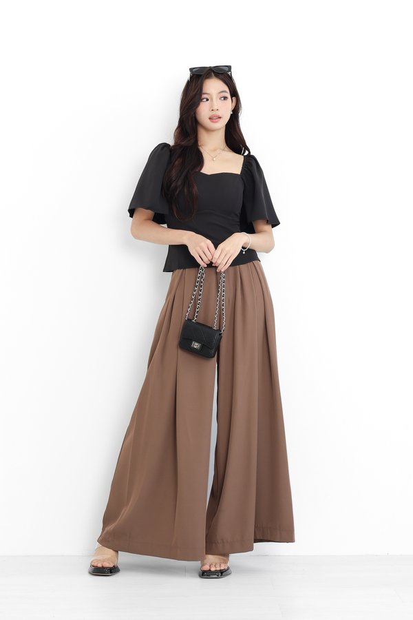 (PO ETA: END AUG) *TPZ* HERA FLUTTER SLEEVES TOP IN BLACK